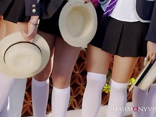Tenåringer Asian Schoolgirl Takes It From The Teacher